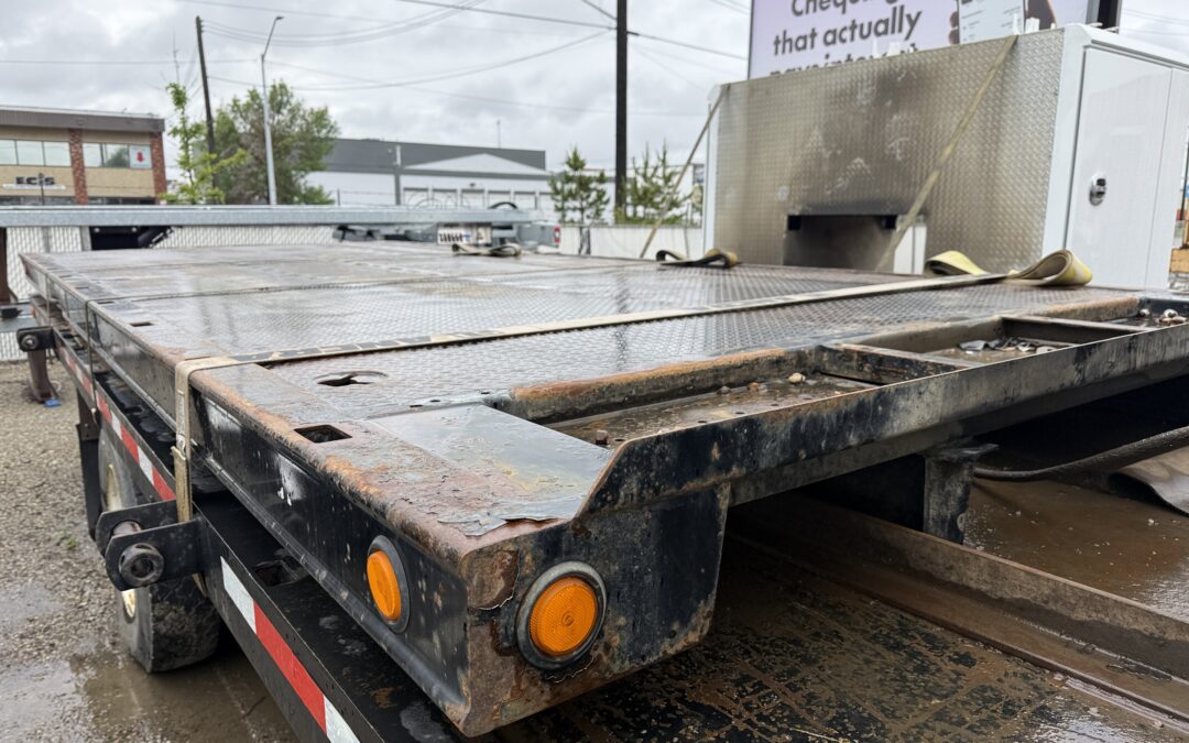 **USED** 21′ CENTURY 12 SERIES CARRIER BED – NO WINCH- SLIGHT DAMAGE – $7500.00