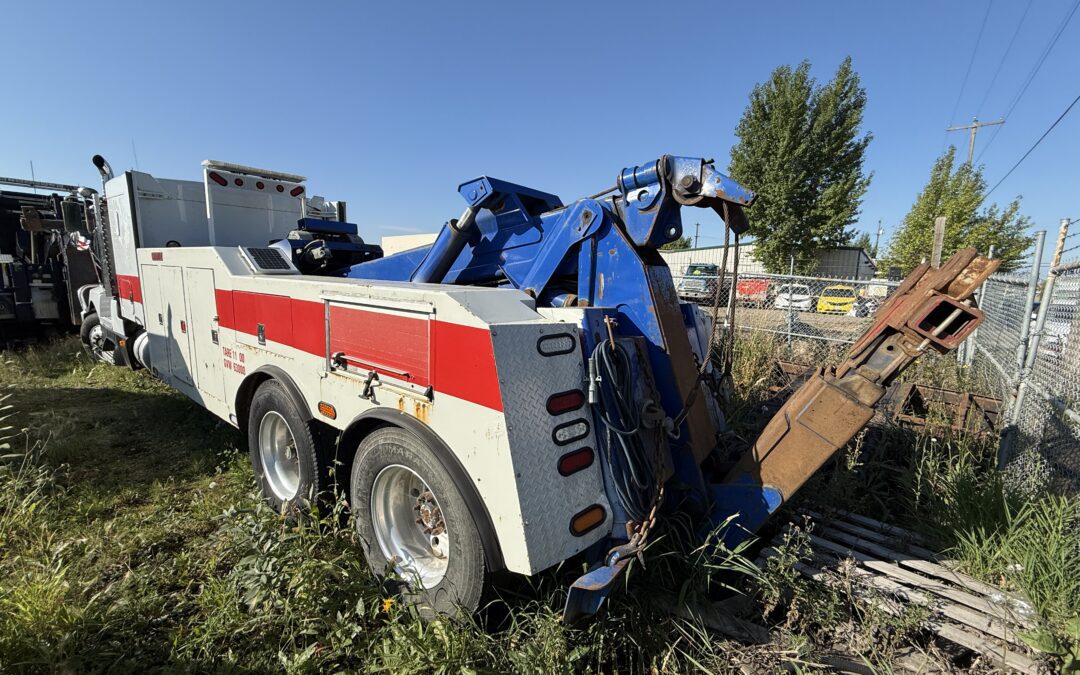 1990 KENWORTH T600 W/ CENTURY WRECKER – STOCK # 3558